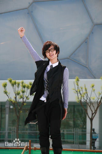 http://www.newswatch247.com/pics/star/pic/585d0a9736b4f40ee757271b0e1aa658.jpg