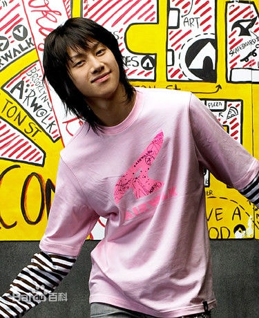 http://www.newswatch247.com/pics/star/pic/5a6b07da2184e634f13bf63906310b8d.jpg