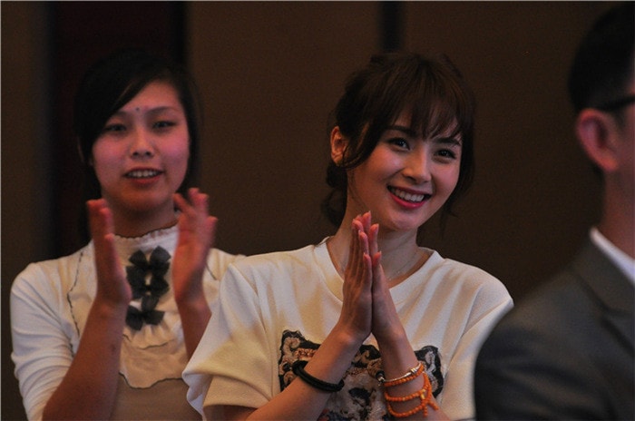 http://www.newswatch247.com/pics/star/pic/5ad0d400b31763d007c3a89bc01cecd5.jpg