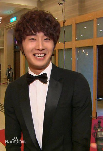 http://www.newswatch247.com/pics/star/pic/5af44af82d0e401f368c2aa7644768ca.jpg