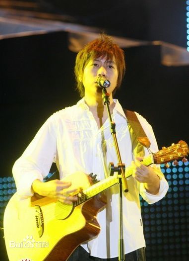http://www.newswatch247.com/pics/star/pic/5bf388c297299f5c40e649531afc6337.jpg