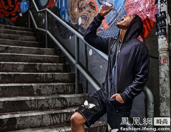 http://www.newswatch247.com/pics/star/pic/5d3fbbb62b5c576a0101b05ec62c829f.jpg