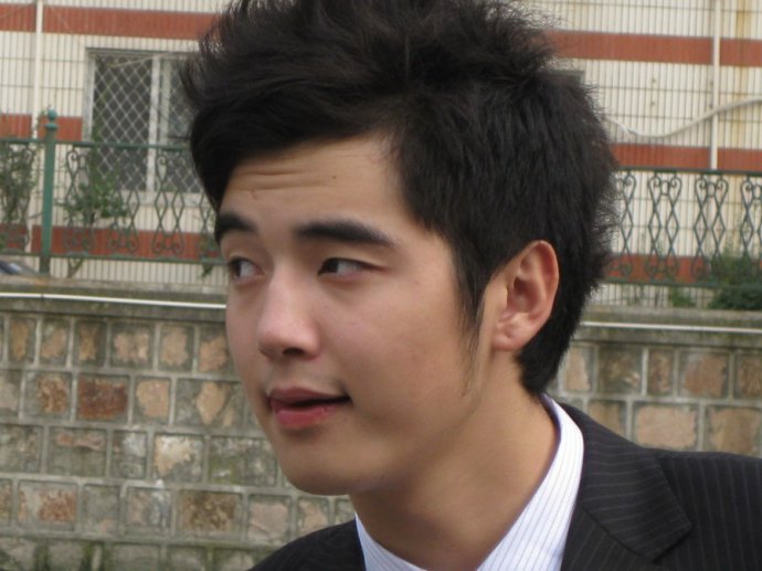 http://www.newswatch247.com/pics/star/pic/5d6e/9fb1aa87b24645ec46fcb2628b4d.jpg