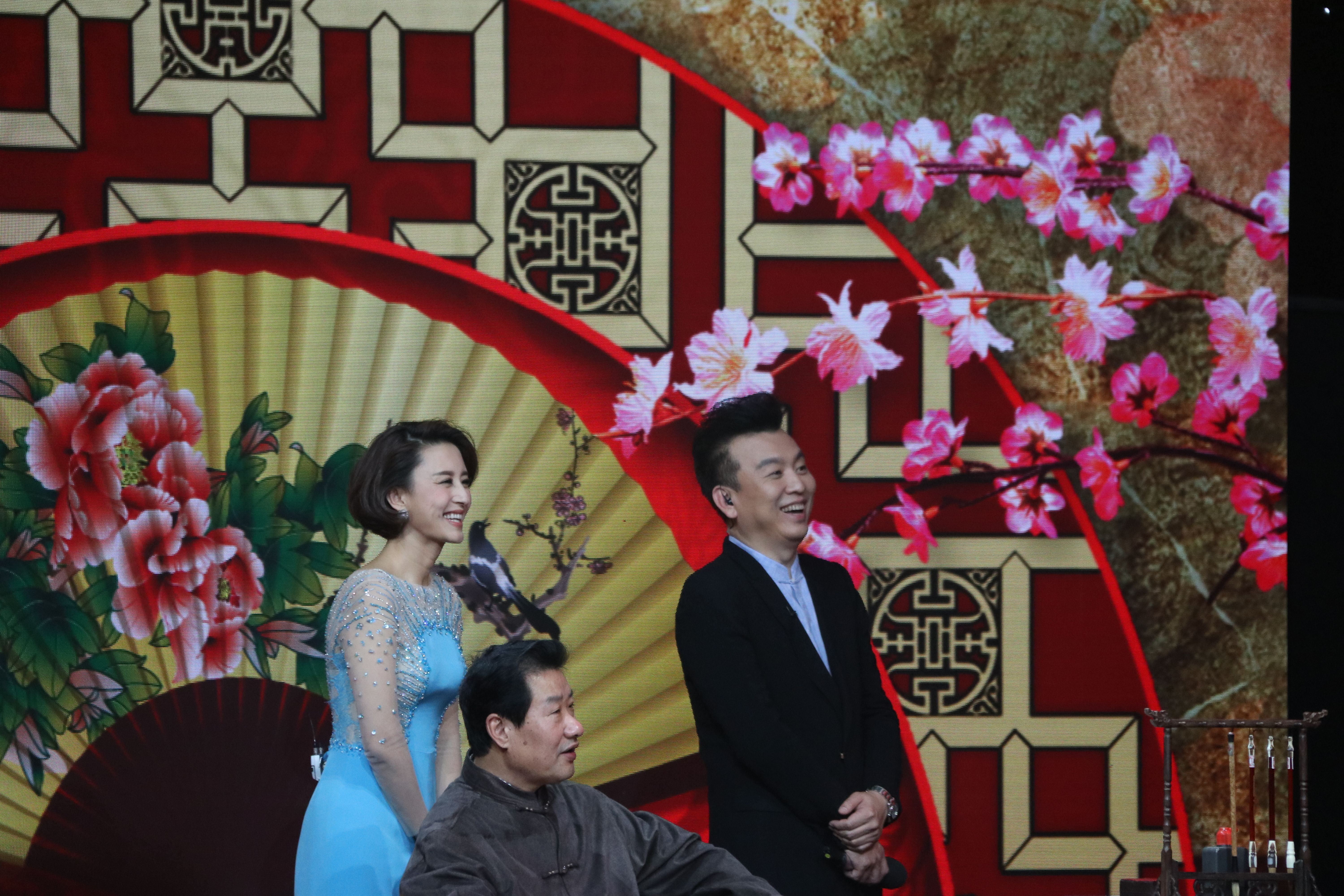 http://www.newswatch247.com/pics/star/pic/5d780bc575e7da4386456c973a916ee0.jpg