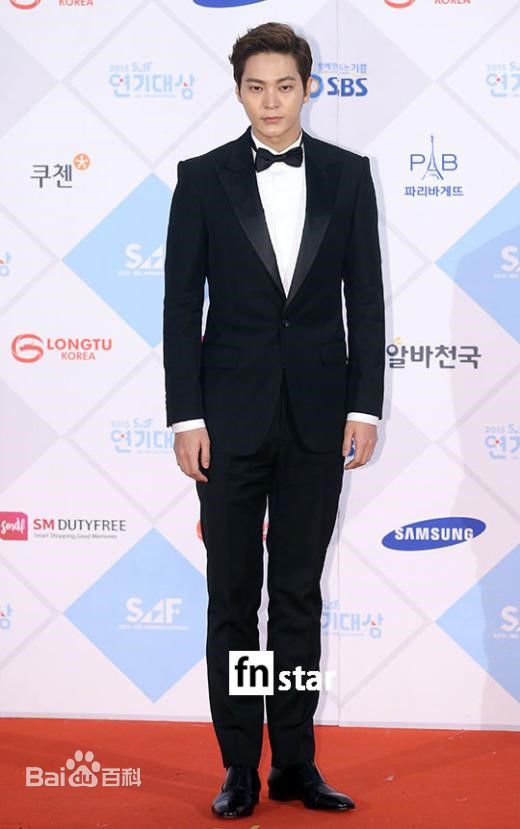http://www.newswatch247.com/pics/star/pic/5d83fd7ae669a011b0f85f946ee34912.jpg