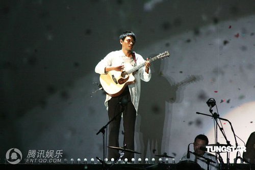 http://www.newswatch247.com/pics/star/pic/5df72ffb47fa68363056a1137623ae7d.jpg