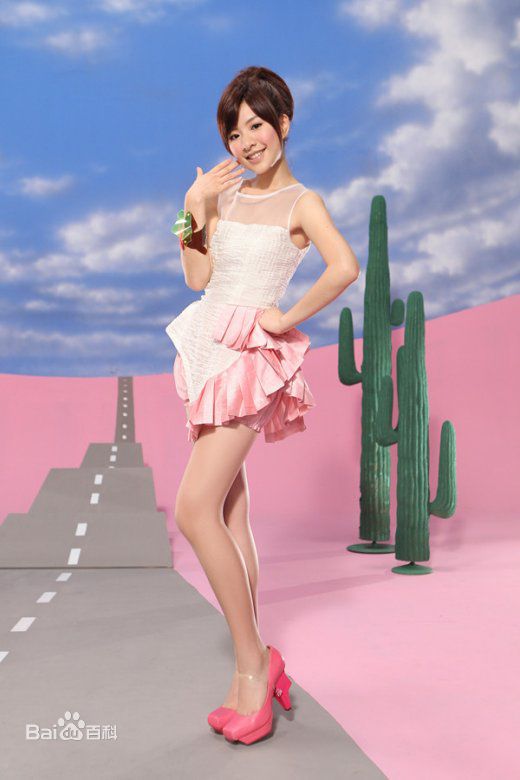 http://www.newswatch247.com/pics/star/pic/5e1e97ed4b3285cf7f0a0fa1e3ee2420.jpg