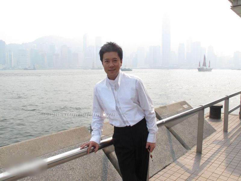 http://www.newswatch247.com/pics/star/pic/5e772c6d032b4fbe06a84b5bb518af6b.jpg