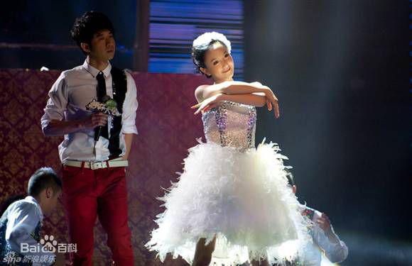 http://www.newswatch247.com/pics/star/pic/5e9a3cc2a25e1c4521f28b6aef152d3f.jpg