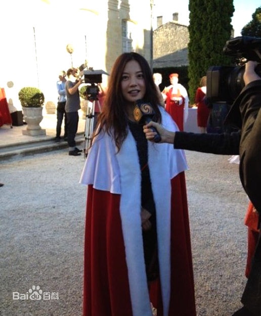 http://www.newswatch247.com/pics/star/pic/5f16492020a9862fce1d17600cfe58c1.jpg