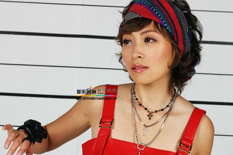 http://www.newswatch247.com/pics/star/pic/5fd80fa7cc73c0d2beece9b522eaddd6.jpg