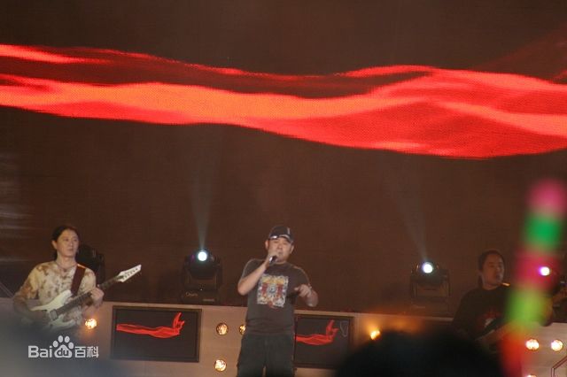 http://www.newswatch247.com/pics/star/pic/609ae9698d800ac5e8ced4be5af3bf5c.jpg