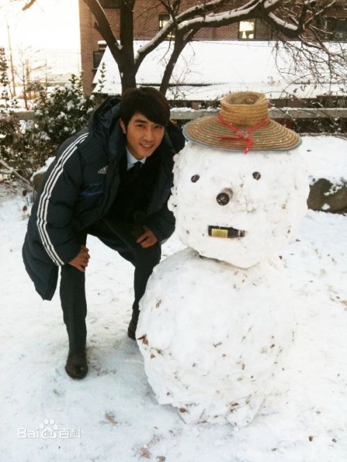 http://www.newswatch247.com/pics/star/pic/60efdbfd8d7ccd681b5449b9afdd6769.jpg