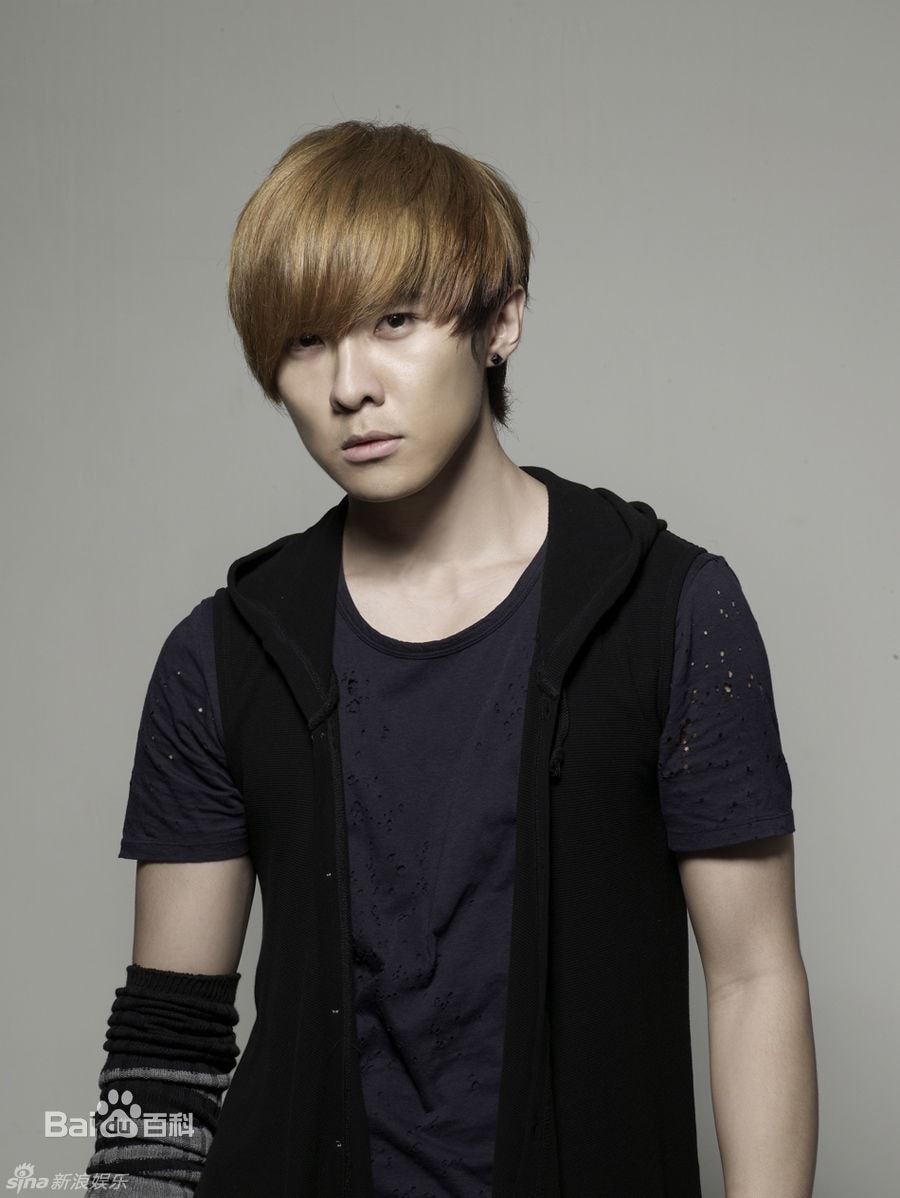 http://www.newswatch247.com/pics/star/pic/610da24241361c38bcd3aa6e440c2f20.jpg