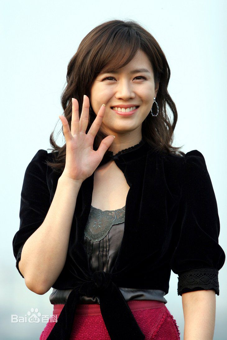 http://www.newswatch247.com/pics/star/pic/630840806791fa9bb7d491544c28080b.jpg