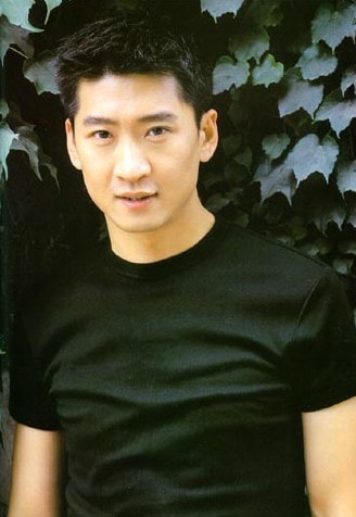 http://www.newswatch247.com/pics/star/pic/63a06de288f67a9af00d06b218602580.jpg
