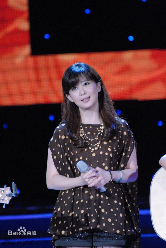 http://www.newswatch247.com/pics/star/pic/660302a7ea5aaa23596f60bf2a9e6d17.jpg