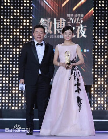 http://www.newswatch247.com/pics/star/pic/6750077d640694273c8ffc2bde509767.jpg