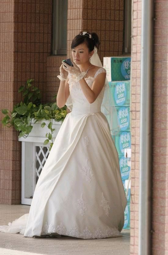 http://www.newswatch247.com/pics/star/pic/677c/6a3021f4244d1db89e378cb5c4e9.jpg
