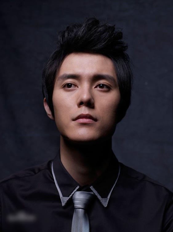 http://www.newswatch247.com/pics/star/pic/679dd8a5c821abf7de833d7acfcd2f29.jpg
