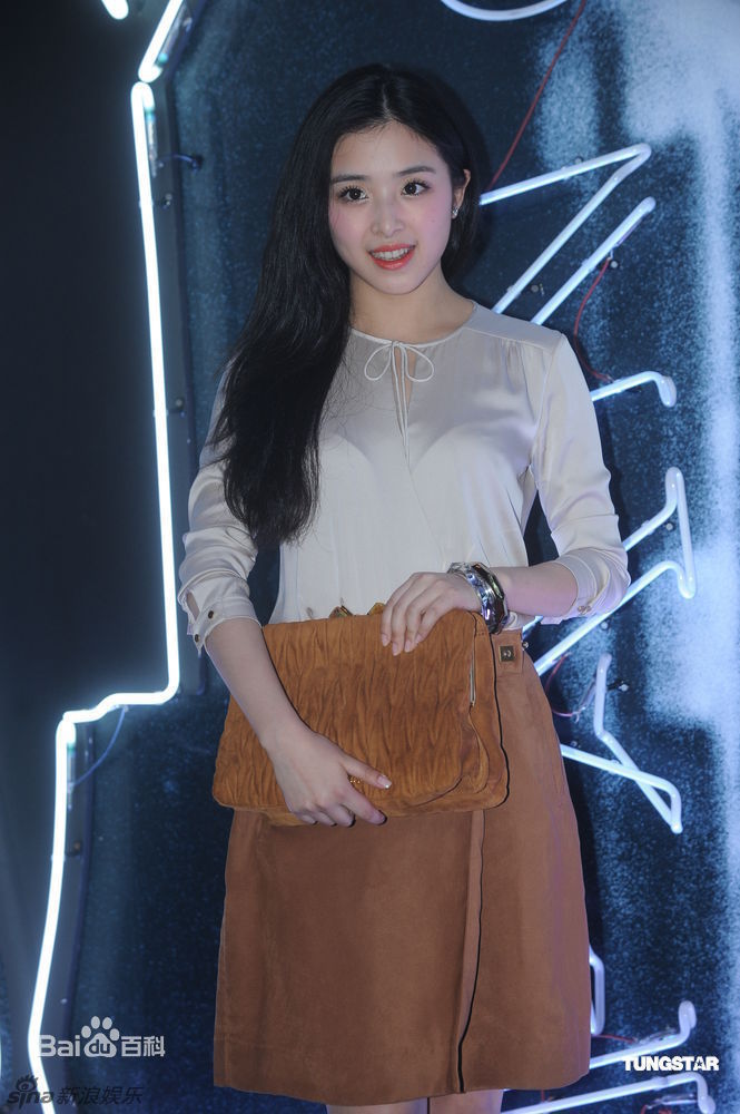 http://www.newswatch247.com/pics/star/pic/67dc587b2156baf75e9fdcbbf0951a1c.jpg