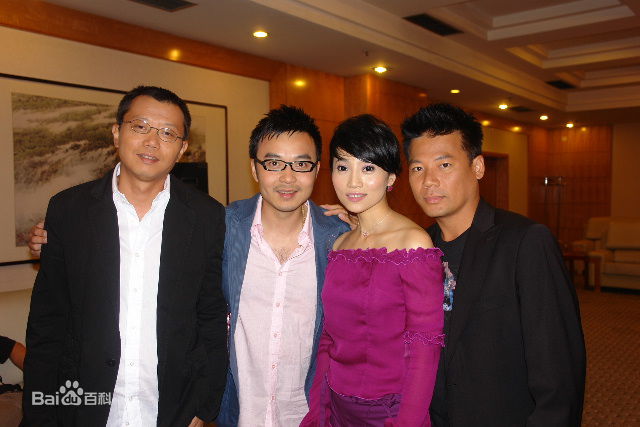 http://www.newswatch247.com/pics/star/pic/682a10c8ee6ba4700d32abf5fac32997.jpg