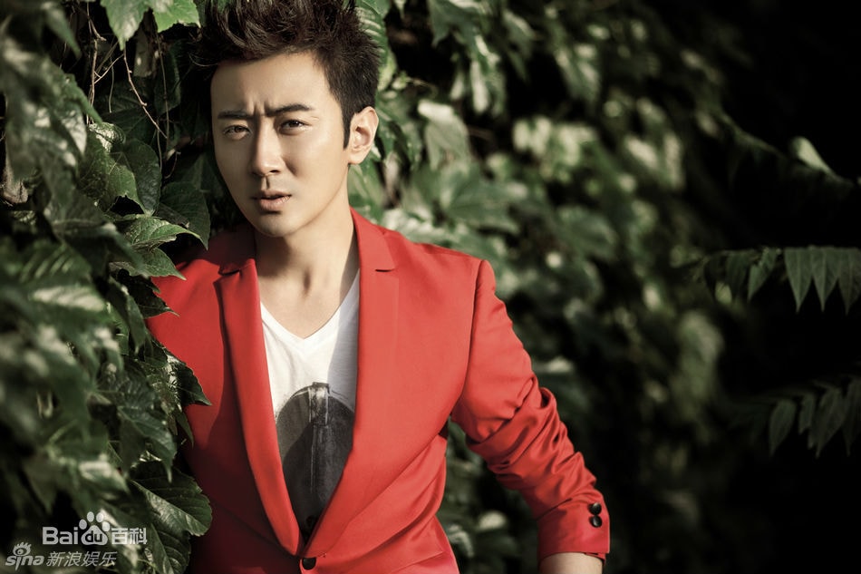 http://www.newswatch247.com/pics/star/pic/68416f2d78ac014d16bec47d6b203534.jpg