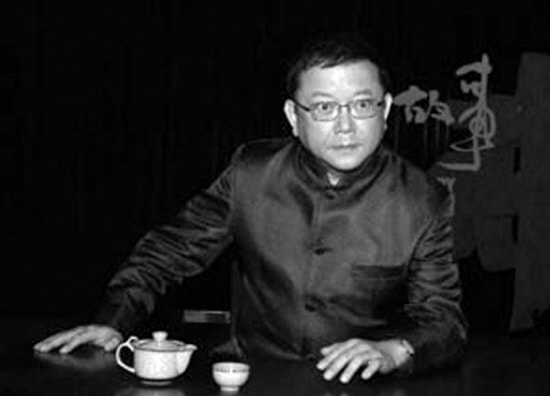 http://www.newswatch247.com/pics/star/pic/68defce8f9b9e8b301f56acfe33d9cd4.jpg