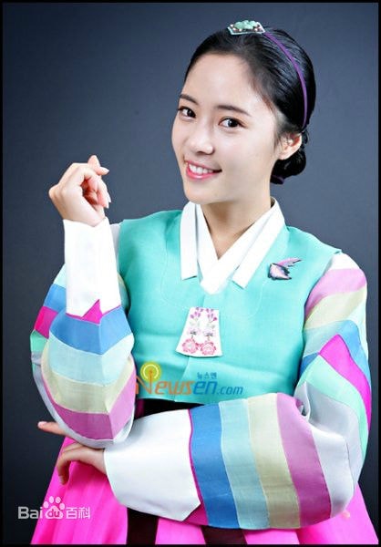 http://www.newswatch247.com/pics/star/pic/6997b2639a575abdd60c8b0a481b39d3.jpg