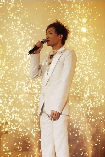 http://www.newswatch247.com/pics/star/pic/69bebd95a5a83778b2c876668bdfe228.jpg