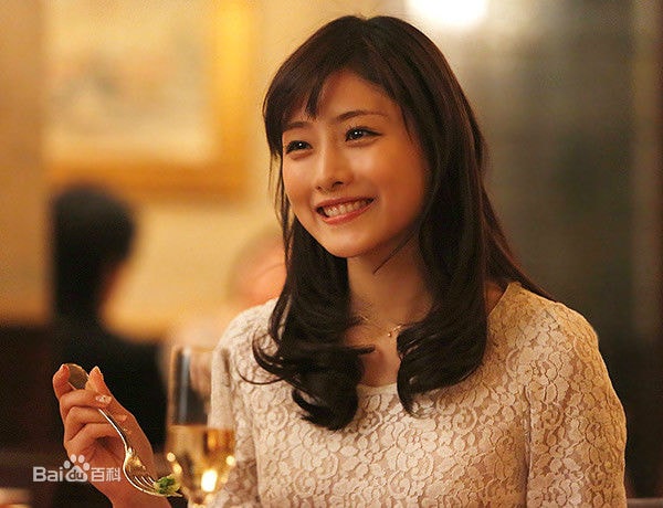 http://www.newswatch247.com/pics/star/pic/6b642ec240cf8eba045762e4b0017bd8.jpg