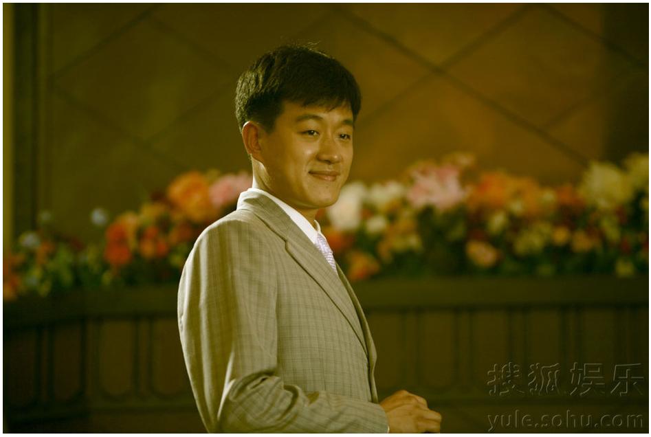 http://www.newswatch247.com/pics/star/pic/6b75034376fc147be7872a1160359640.jpg