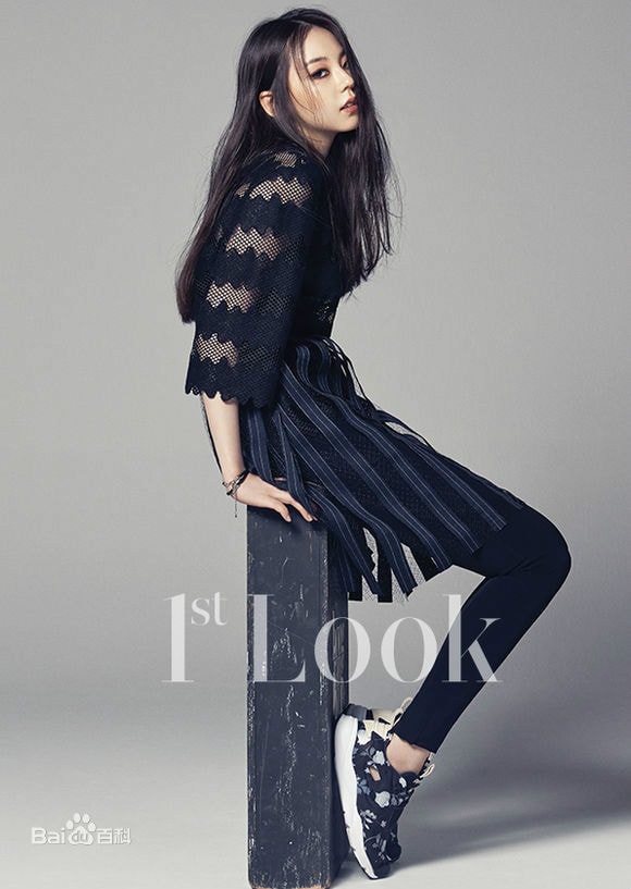 http://www.newswatch247.com/pics/star/pic/6c140fab7045b1c20e394a30bddf4753.jpg