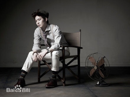 http://www.newswatch247.com/pics/star/pic/6c6bc0d54bade16ad3c7b7aa9b0a4089.jpg