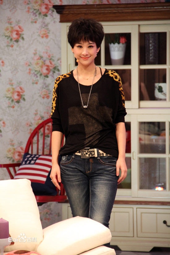 http://www.newswatch247.com/pics/star/pic/6d1905b941d8cfadb4099f9b5662589f.jpg