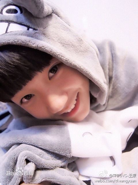 http://www.newswatch247.com/pics/star/pic/6d5d61f29c23145afecdf29984ef89e4.jpg