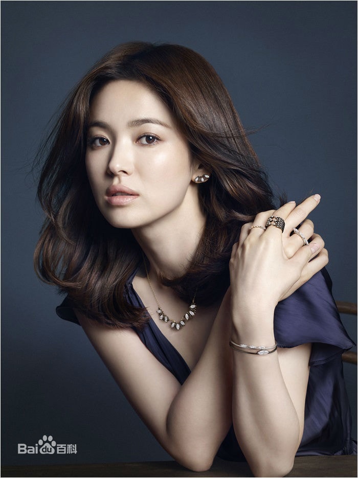 http://www.newswatch247.com/pics/star/pic/6e83075b4f386b27dd6c9ebe11d9e538.jpg