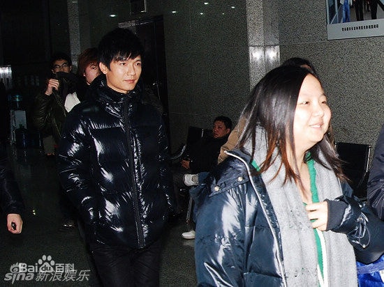 http://www.newswatch247.com/pics/star/pic/6ec2770491997f0415dcecba6474cae7.jpg