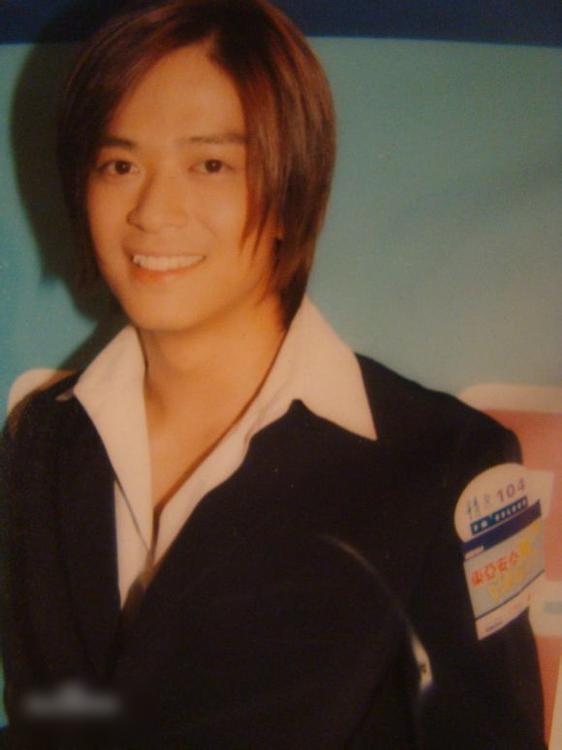 http://www.newswatch247.com/pics/star/pic/6fbfcfd8f42a8fe726a13a4c6aefb31c.jpg