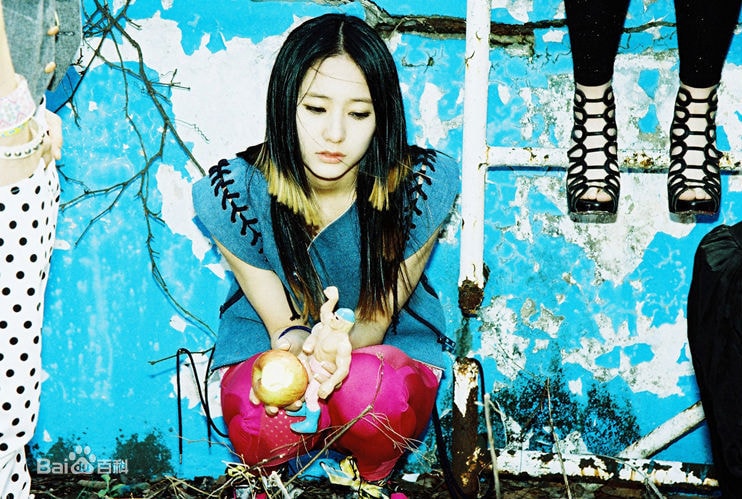 http://www.newswatch247.com/pics/star/pic/6fd9e8c3e88f0ebf53dd0e00aeda59c2.jpg