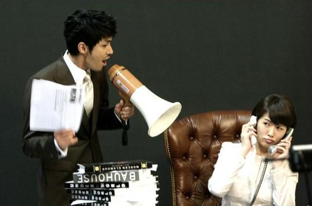 http://www.newswatch247.com/pics/star/pic/709083c857ab088e0aaa11f028e47ad1.jpg