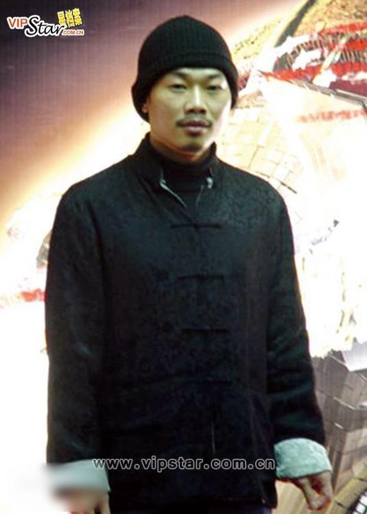 http://www.newswatch247.com/pics/star/pic/709c21214ca7e811f2f67db4a4f7077e.jpg