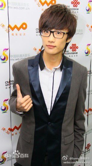 http://www.newswatch247.com/pics/star/pic/71e6e4b9247e2b240abb566a845d8ca9.jpg
