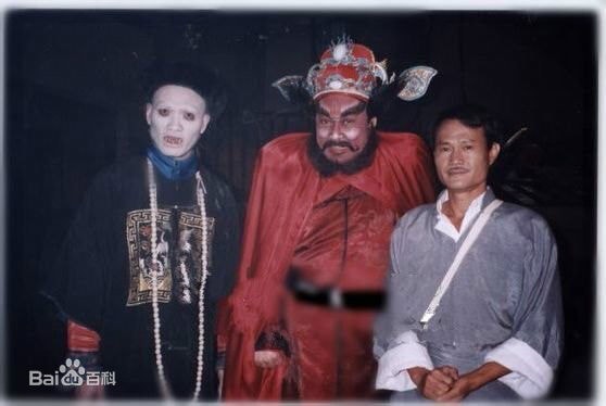 http://www.newswatch247.com/pics/star/pic/723f5ac4b0aea6e68887195e58fd2ea6.jpg