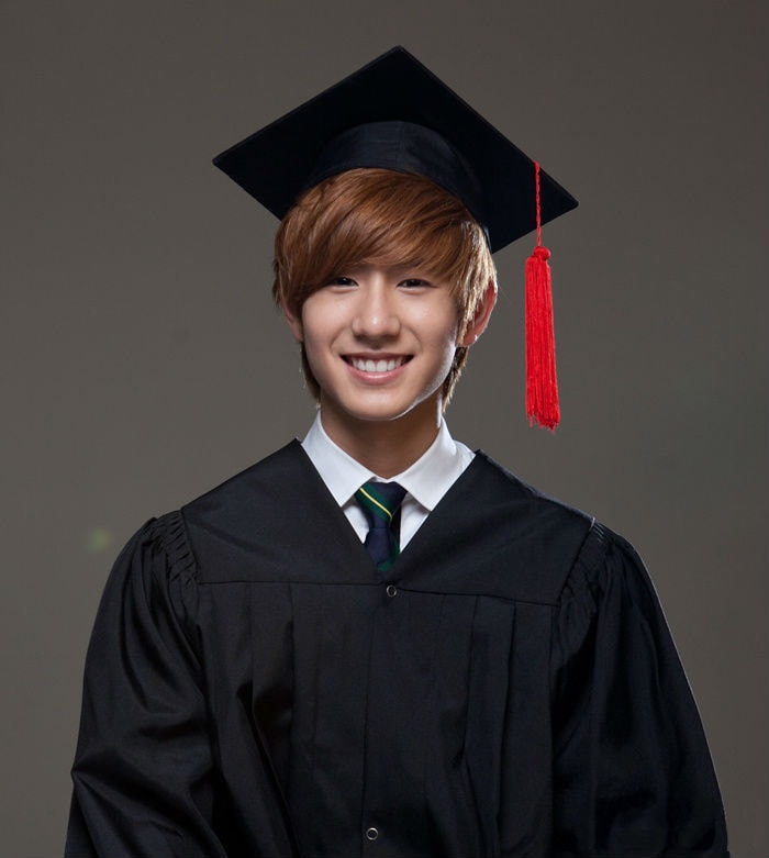 http://www.newswatch247.com/pics/star/pic/72b5a446cfada97198c2677d16a8b31e.jpg
