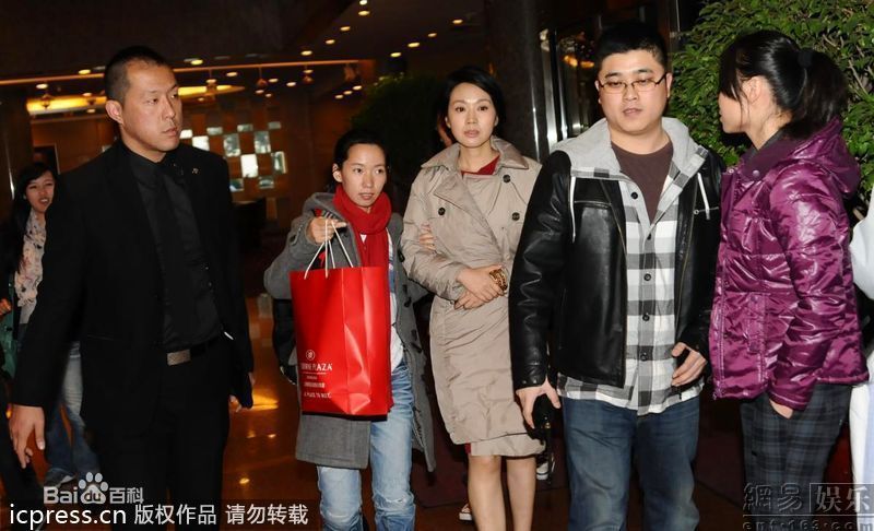 http://www.newswatch247.com/pics/star/pic/73233b64675b7a4df6e1e473db6d27ad.jpg
