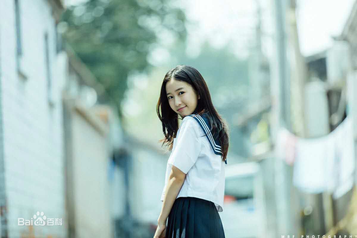http://www.newswatch247.com/pics/star/pic/7382107f731ada12a83119cedb8d53bb.jpg