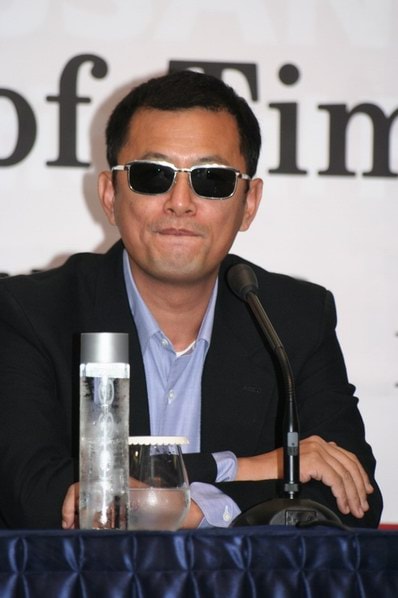 http://www.newswatch247.com/pics/star/pic/742054d7c106effddd355a94fb497e70.jpg