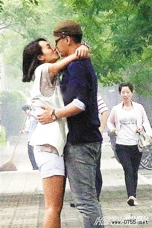 http://www.newswatch247.com/pics/star/pic/74e5ef507edac83d6e174e56b9c56c7d.jpg