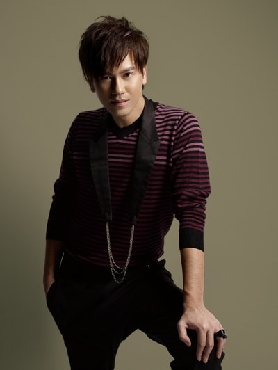 http://www.newswatch247.com/pics/star/pic/75b5021d9cfebe9b6283b9b46032b9a1.jpg